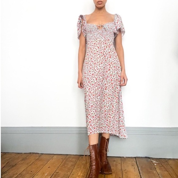Zara Dresses & Skirts - Zara Womens Floral Smocked Midi Dress Blue Red Flutter Sleeve Medium